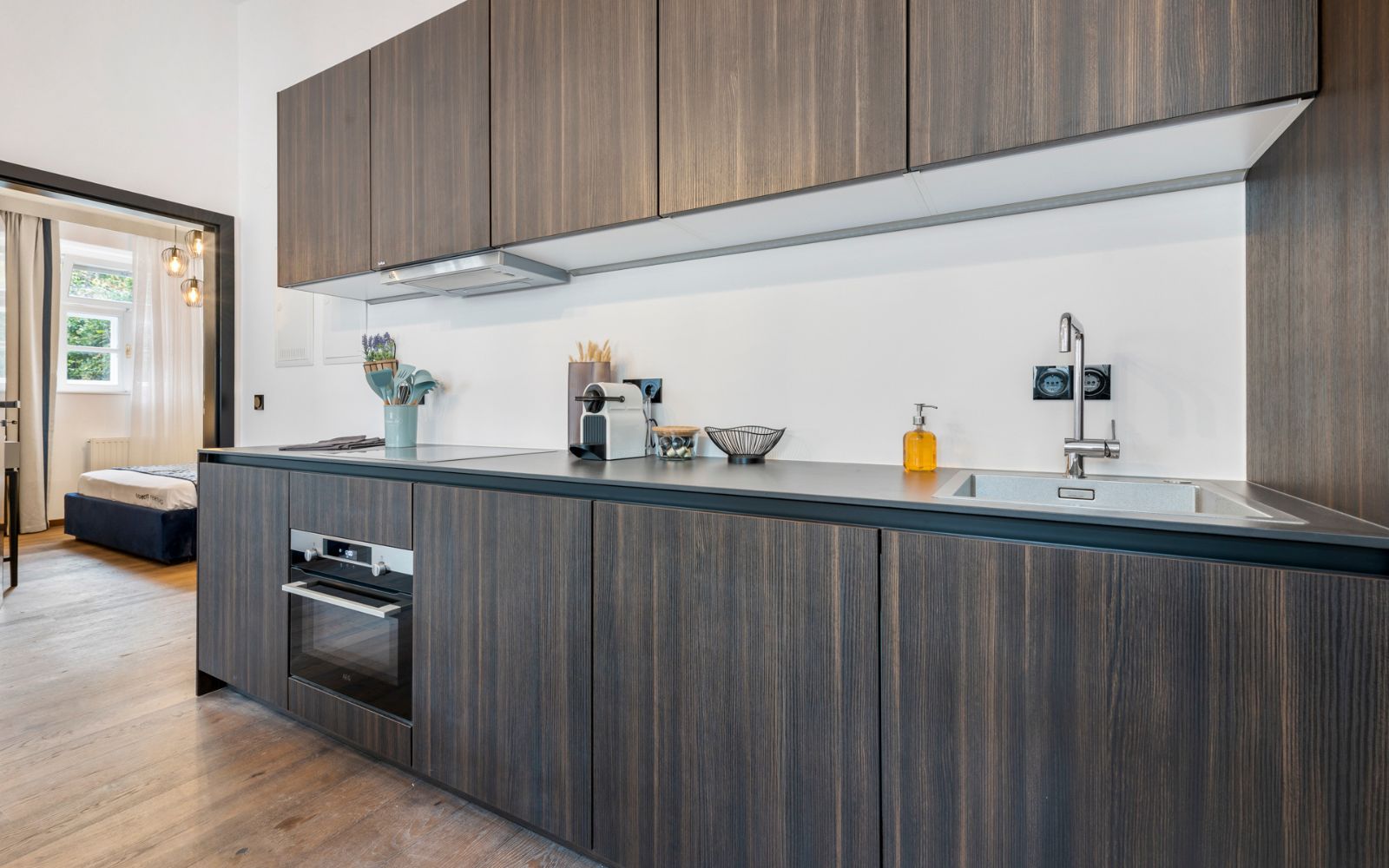 Von Foest Immobilien - RESIDIEREN AM FREIHOF im Herzen der Weinberge - VON_FOEST_IMMOBILIEN_KAUFEN_VERKAUFEN_WIEN_1190_LUXUSIMMOBILIEN_GRINZING_DOEBLING_FREIHOF_ALTBAUWOHNUNG_7.jpg