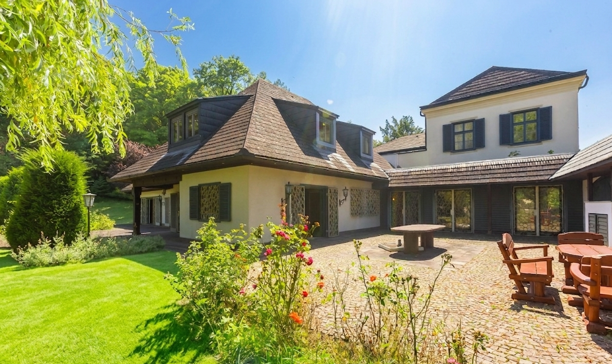 Von Foest Immobilien - Charmante Stil-Villa - VON_FOEST_IMMOBILIEN_LUXUS_IMMOBILIEN_KAUFEN_KLOSTERNEUBURG_WIEN_PREMIUM_VILLA_ERSTBEZUG_6.jpg
