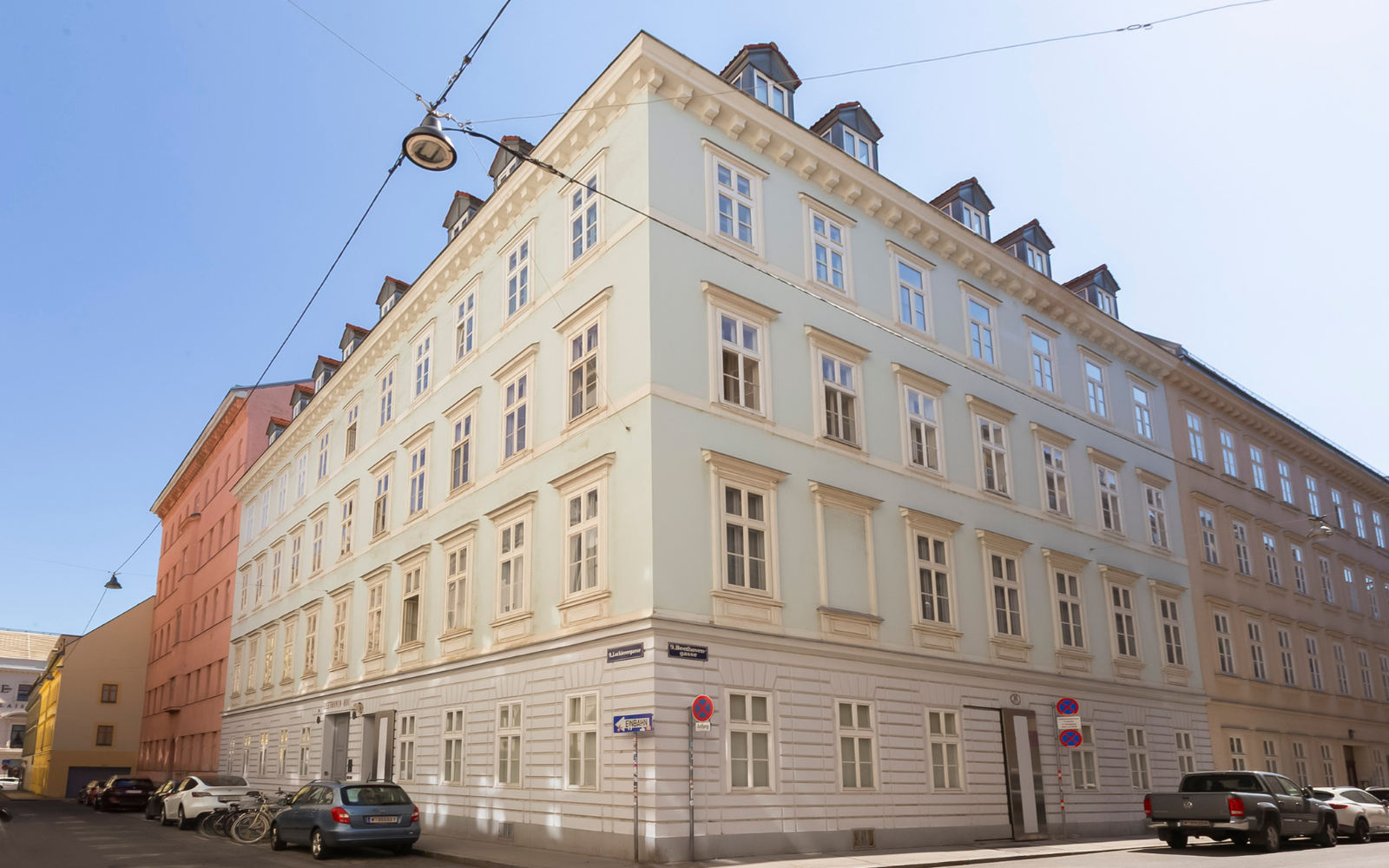 Von Foest Immobilien - WIENER ALTBAU-JUWEL - VON_FOEST_IMMOBILIEN_PREMIUM_IMMOBILIEN_KAUFEN_LUXUS_WOHNUNG_ERSTBEZUG_WIEN_17.jpg